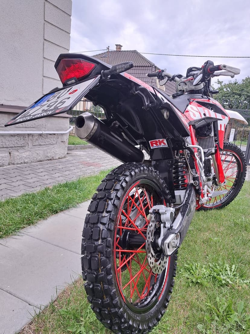 SWM RS 125 R