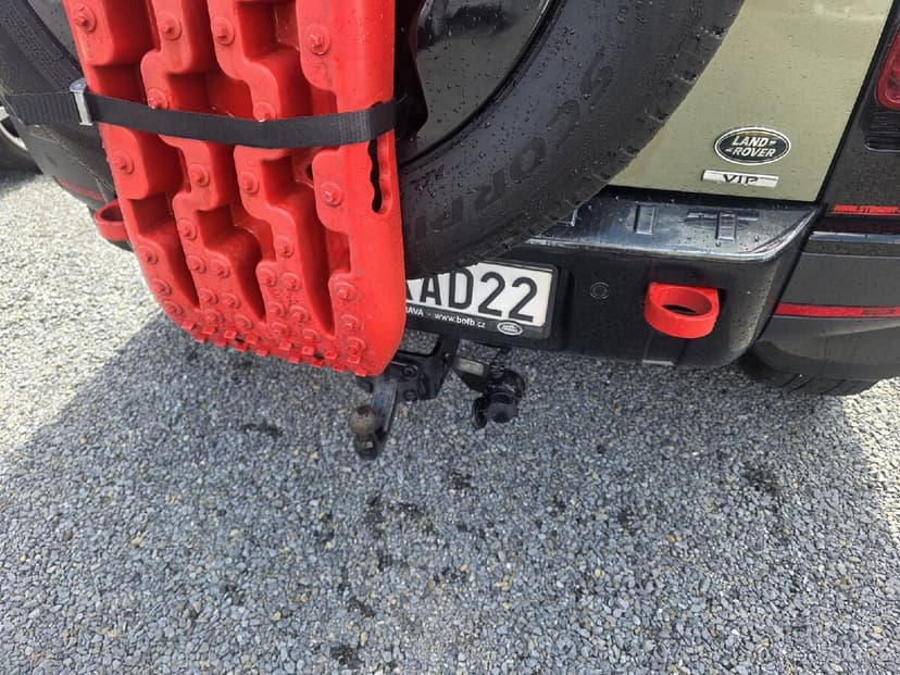 Land Rover Defender 300d 221Kw TZ DPH
3.0D 221KW