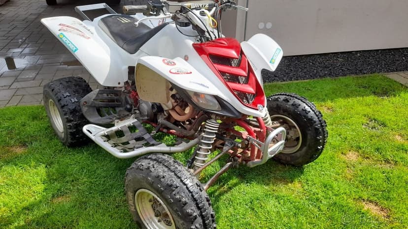 Čtyřkolka Yamaha Raptor 660