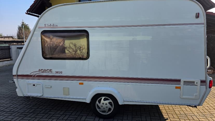 Elddis 380, předstan, 100 km/h