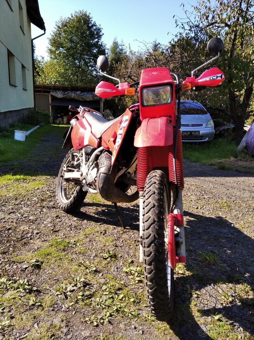 Suzuki TS 125