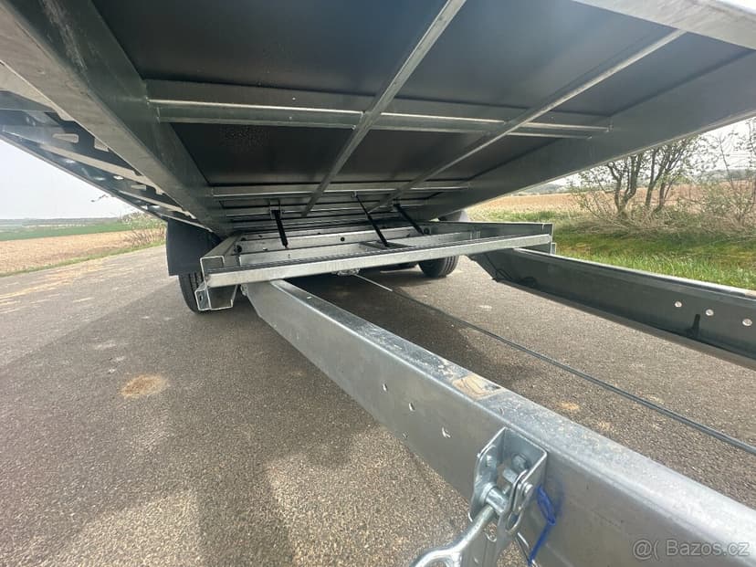 Přívěsný vozík Tema