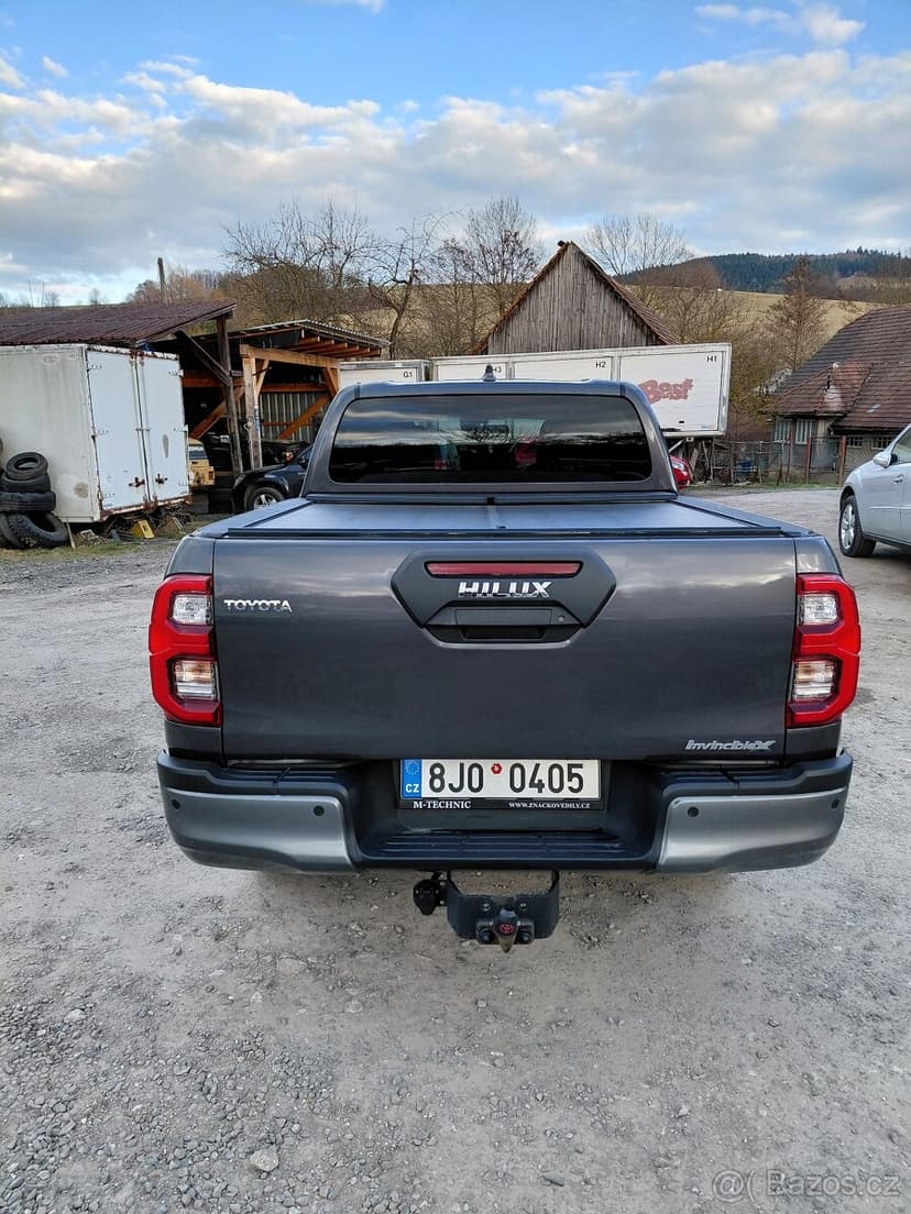 Toyota Hilux 2,8D, r.v. 2023, Anglická verze