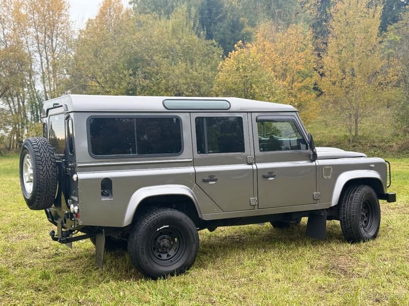 Land Rover Defender 110 XS – 2.4 TD4, 7 míst, 2011 – 140.000