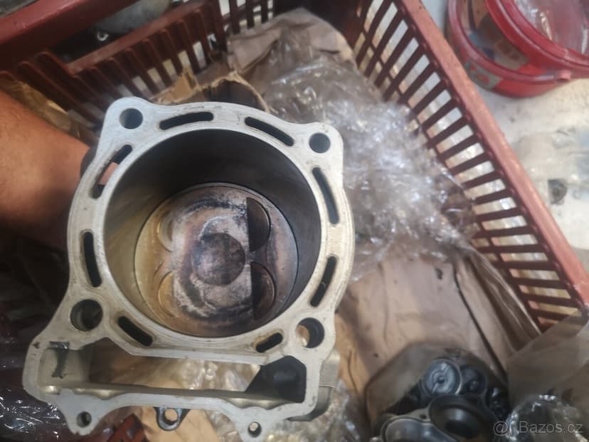 Suzuki RMZ 450, 2007, zbylé díly