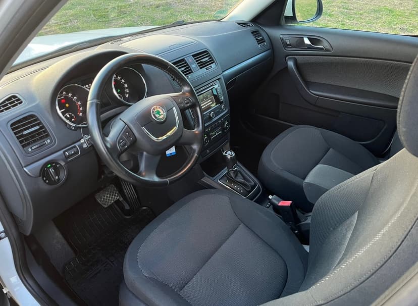 Skoda Yeti 2.0Tdi 140PS 4x4 DSG PANORAMA NAVIGACE