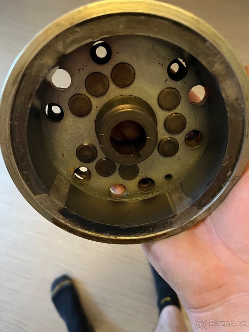 Opravuji magneta Cagiva Husqvarna repas magneto