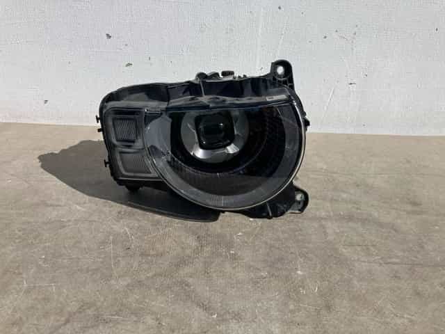 LAND ROVER DEFENDER II 20- PRAVÉ PREDNÉ SVETLO