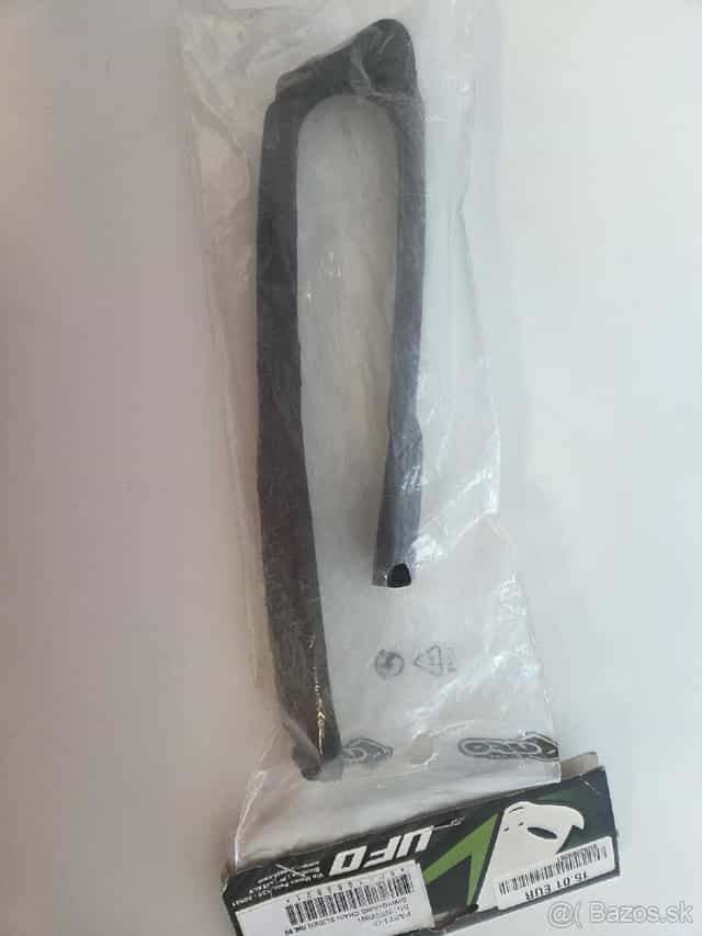 Vodítko reťaze predné Suzuki Rm