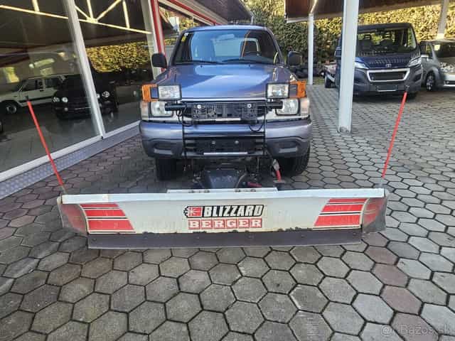 TOYOTA HILUX DIESEL 4x4