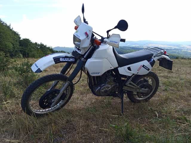 Suzuki dr 650 STK 2029