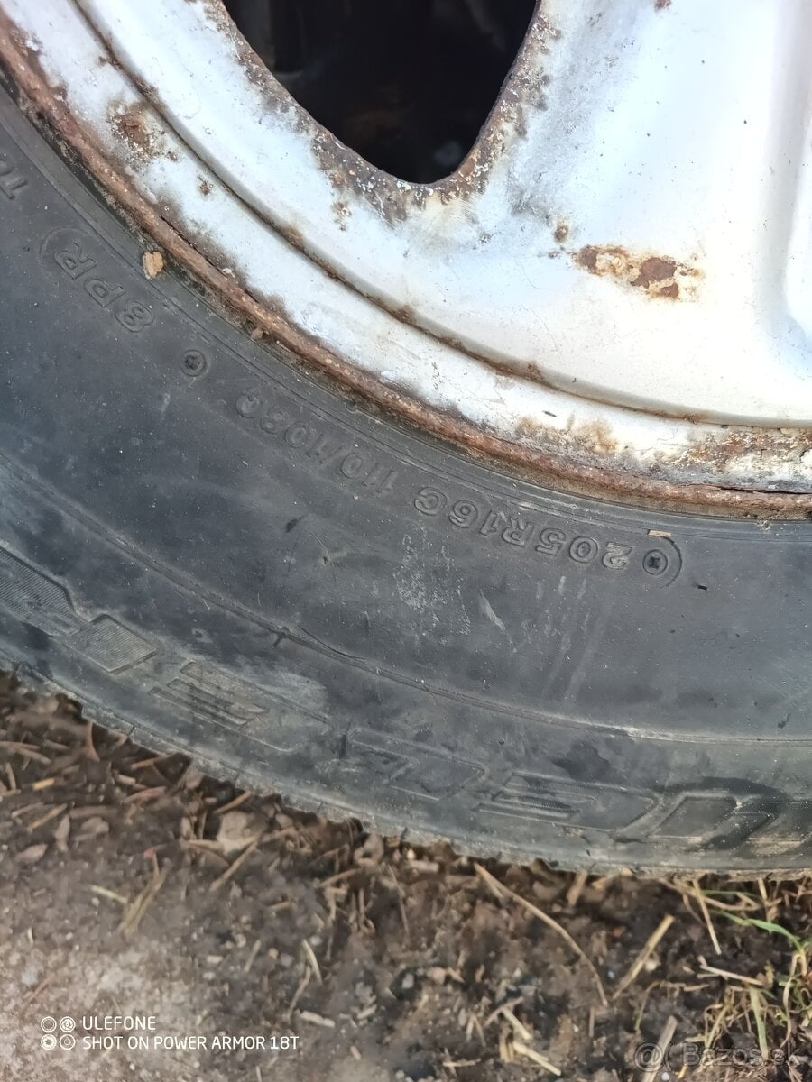 205 R16 C Toyota land cruiser 90