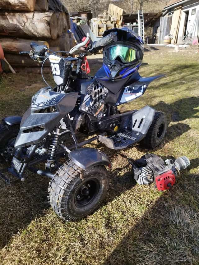 Detská benzínová štvorkolka