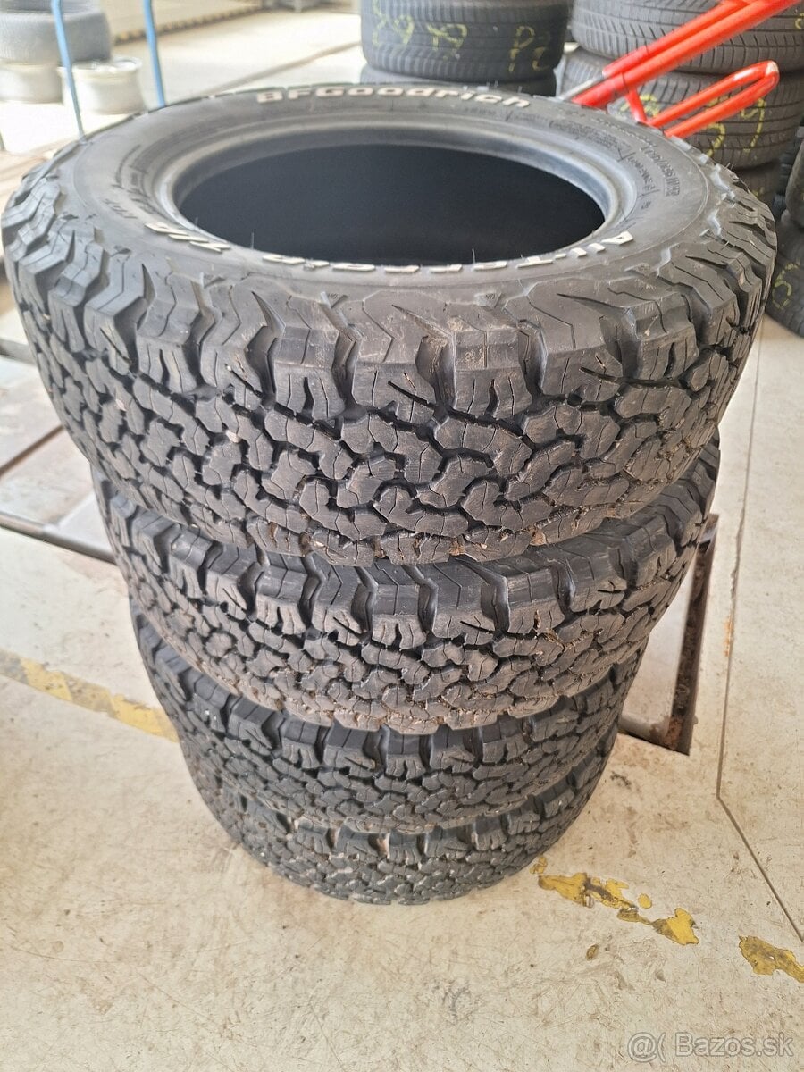 215 70 R 16 97/100R BFGoodrich All-Terrain A/T