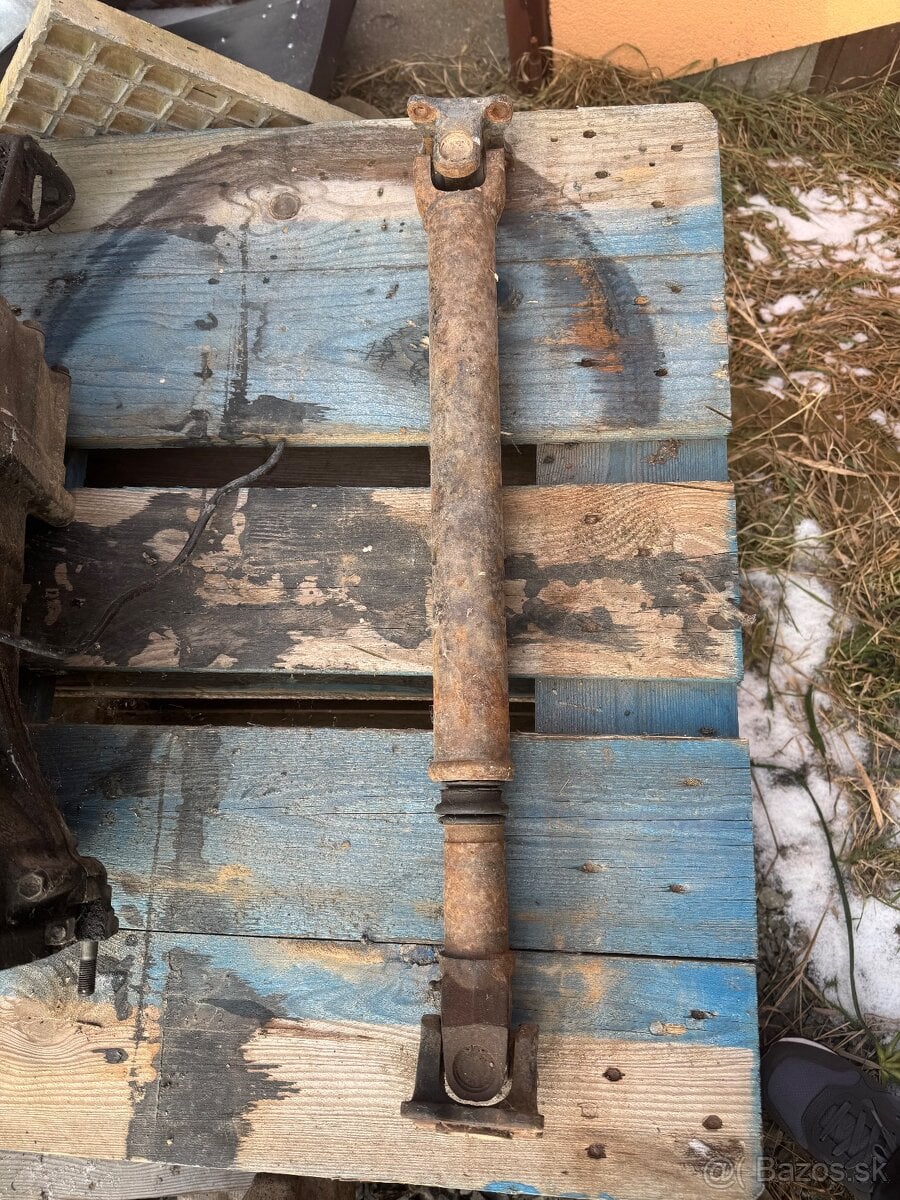 Predny kardan 1.3 suzuki samurai