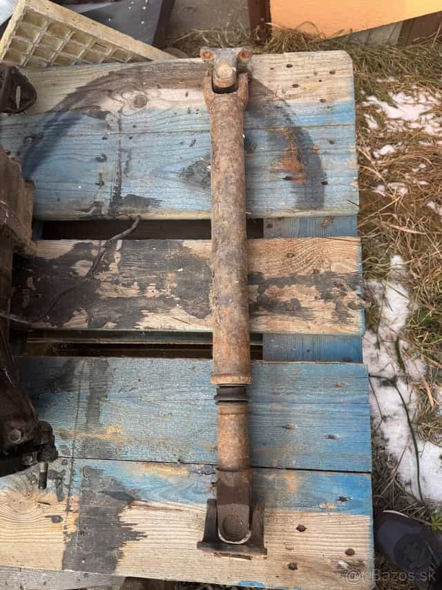 Predny kardan 1.3 suzuki samurai