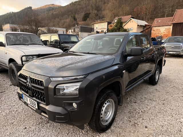 2026 Mitsubishi L200 2,4 benzin manual Predvadzacka DPH