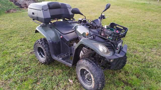 Predám štvorkolku Kymco MXU 300