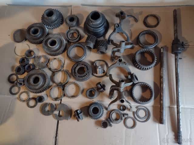 ND Ford Sierra stará