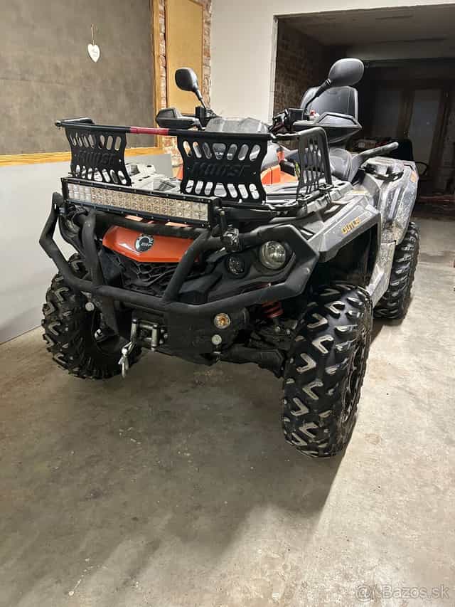 CAN-AM Outlander 1000