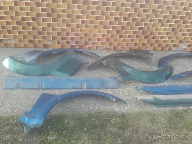 Predam plastove lemy suzuki jimny