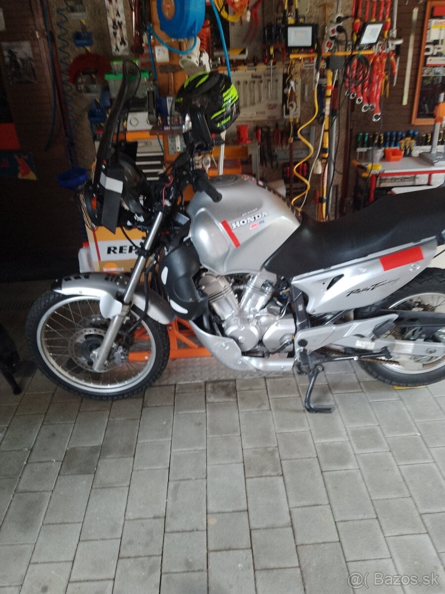 Honda transalp 650