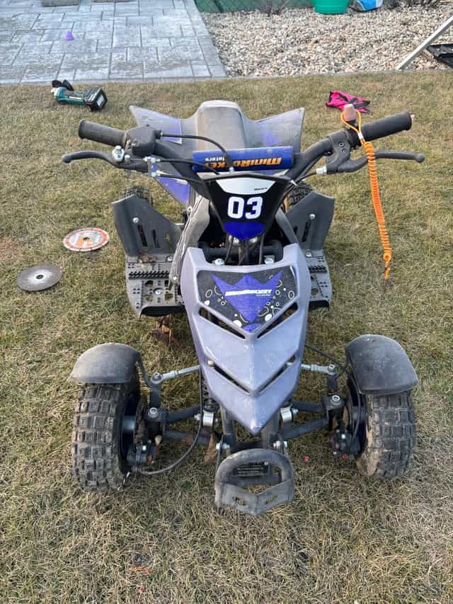 Detská benzínová štvorkolka