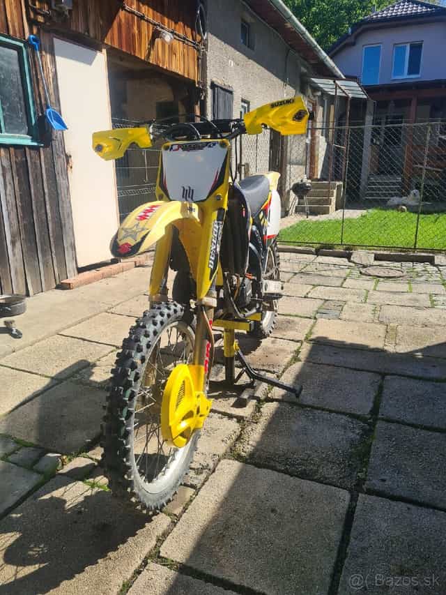Suzuki rm 125