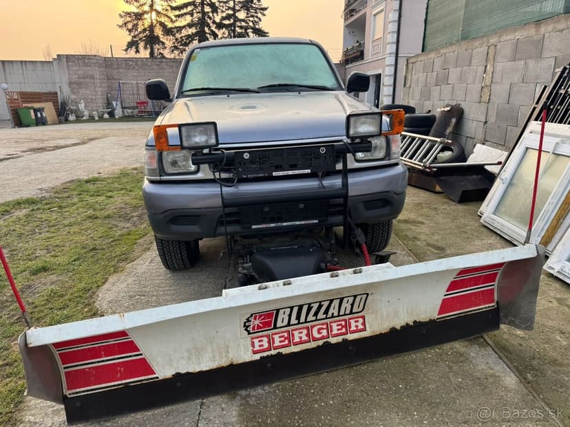 TOYOTA HILUX 2,5 DIESEL 4X4