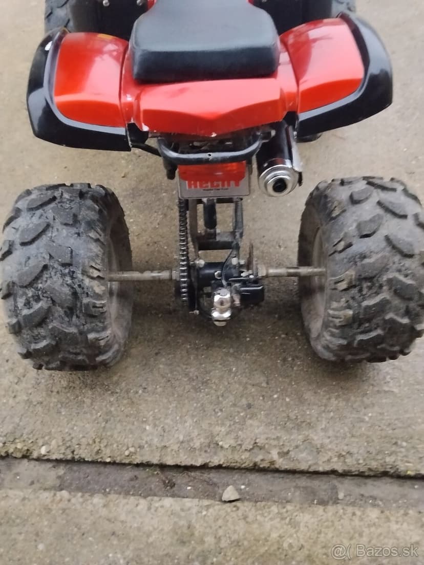 Predám štvorkolku 125 automat.