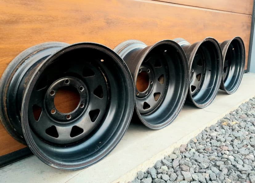 Predam plechove disky Triangular 6 x 139.7