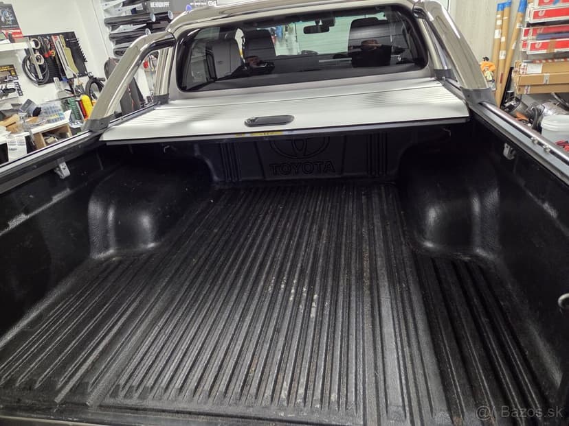 Toyota Hilux hardtop