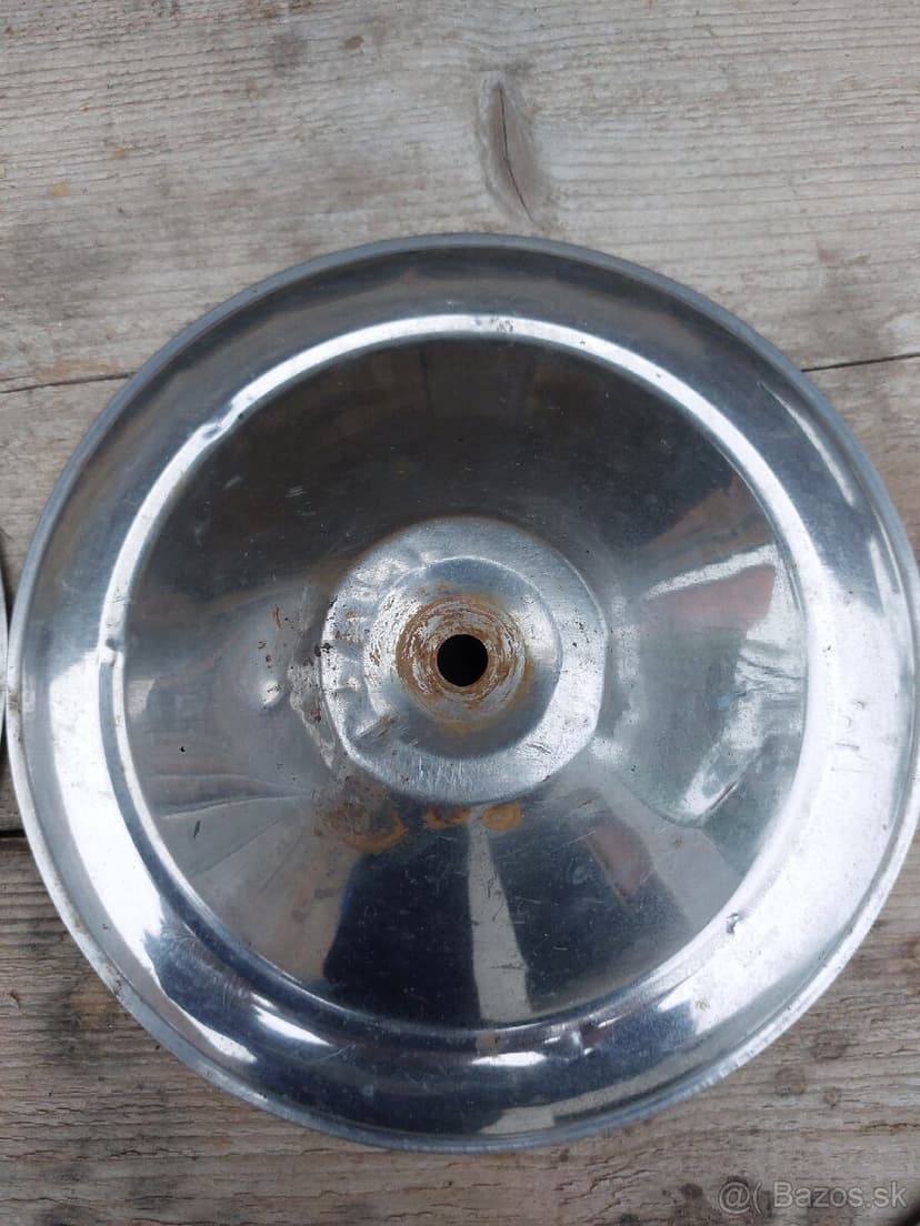 Puklice Fiat 500 veterán