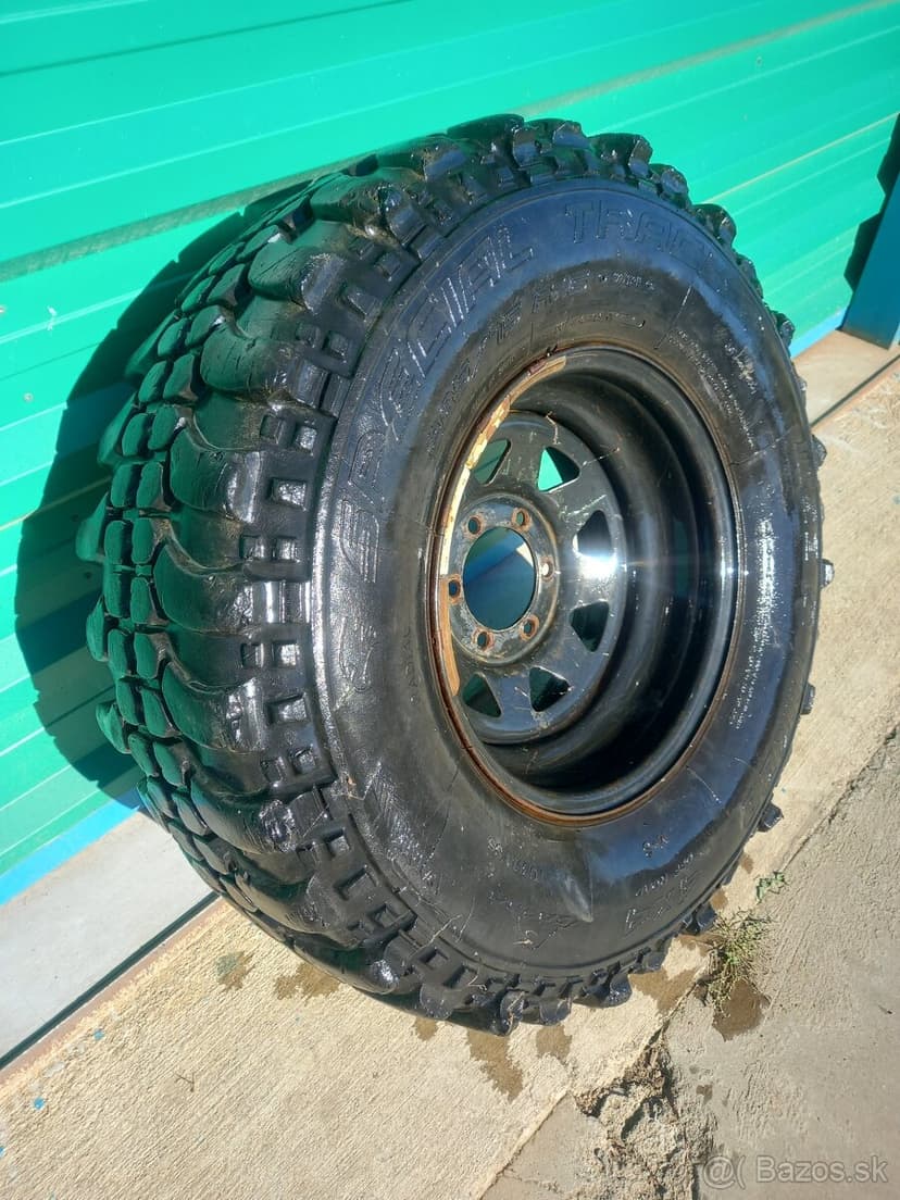 Predám offroad, terénne, 4x4, T3, pneumatiky, na rezervu, j
