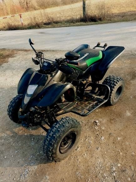 Kawasaki KFX400 TP a ŠPZ