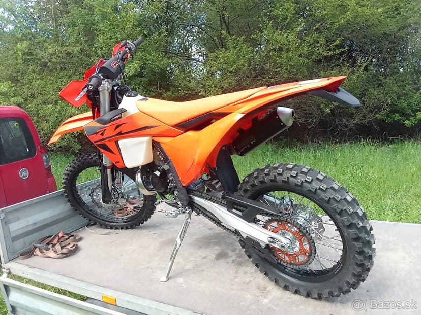 Ktm EXC 150ccm, 2T, 2025, startér, vstřikování, bez TP, 1mh.