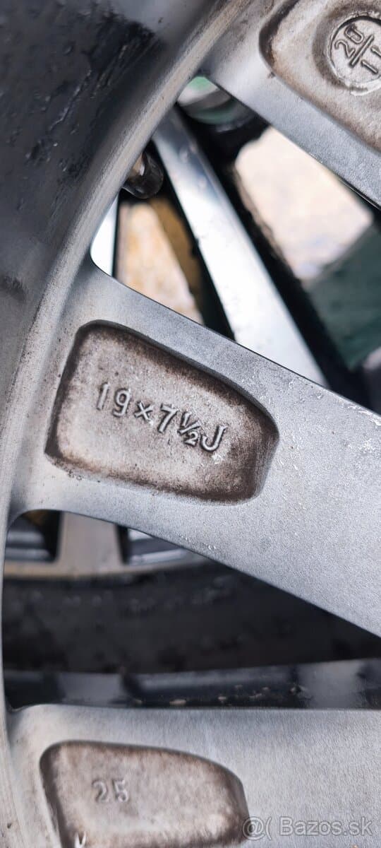 5 x Orig. Alu kolesa Toyota Land Cruiser, Hilux s pneu