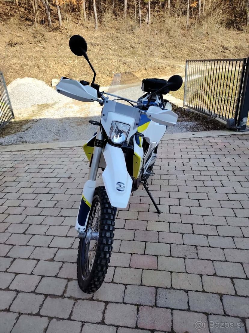 Husqvarna 701 Enduro