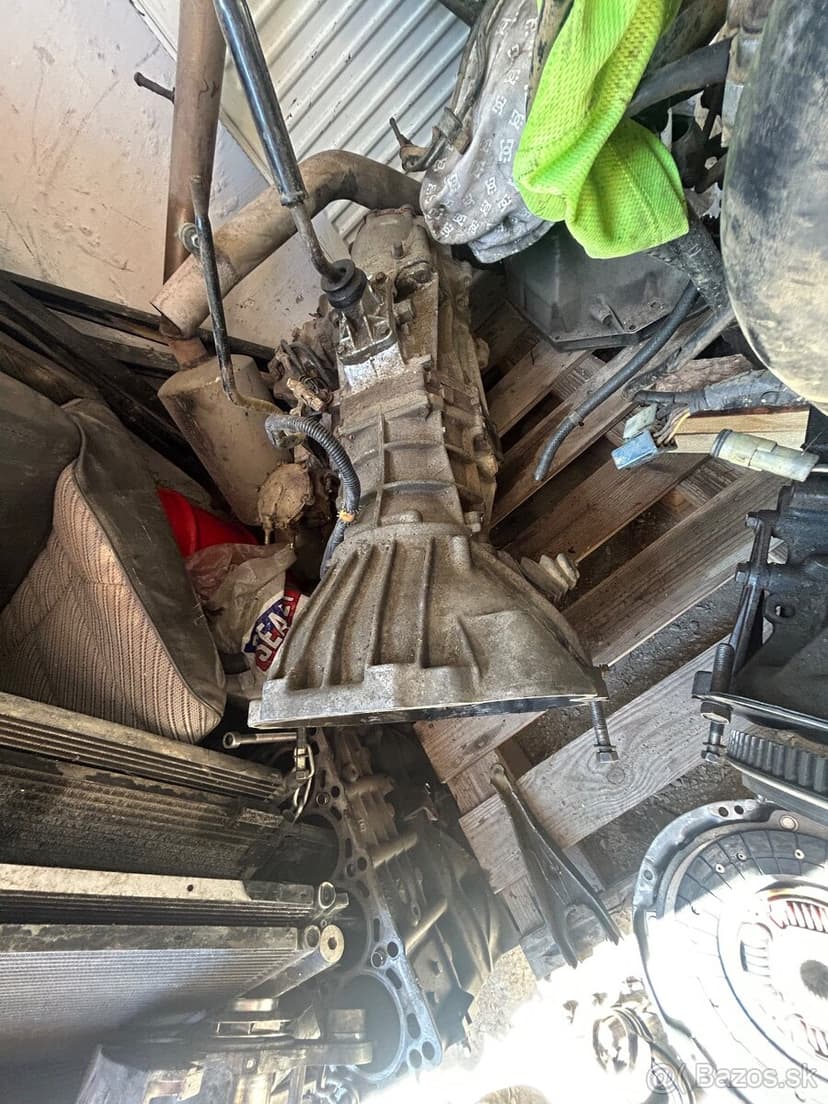 Toyota land cruiser 70