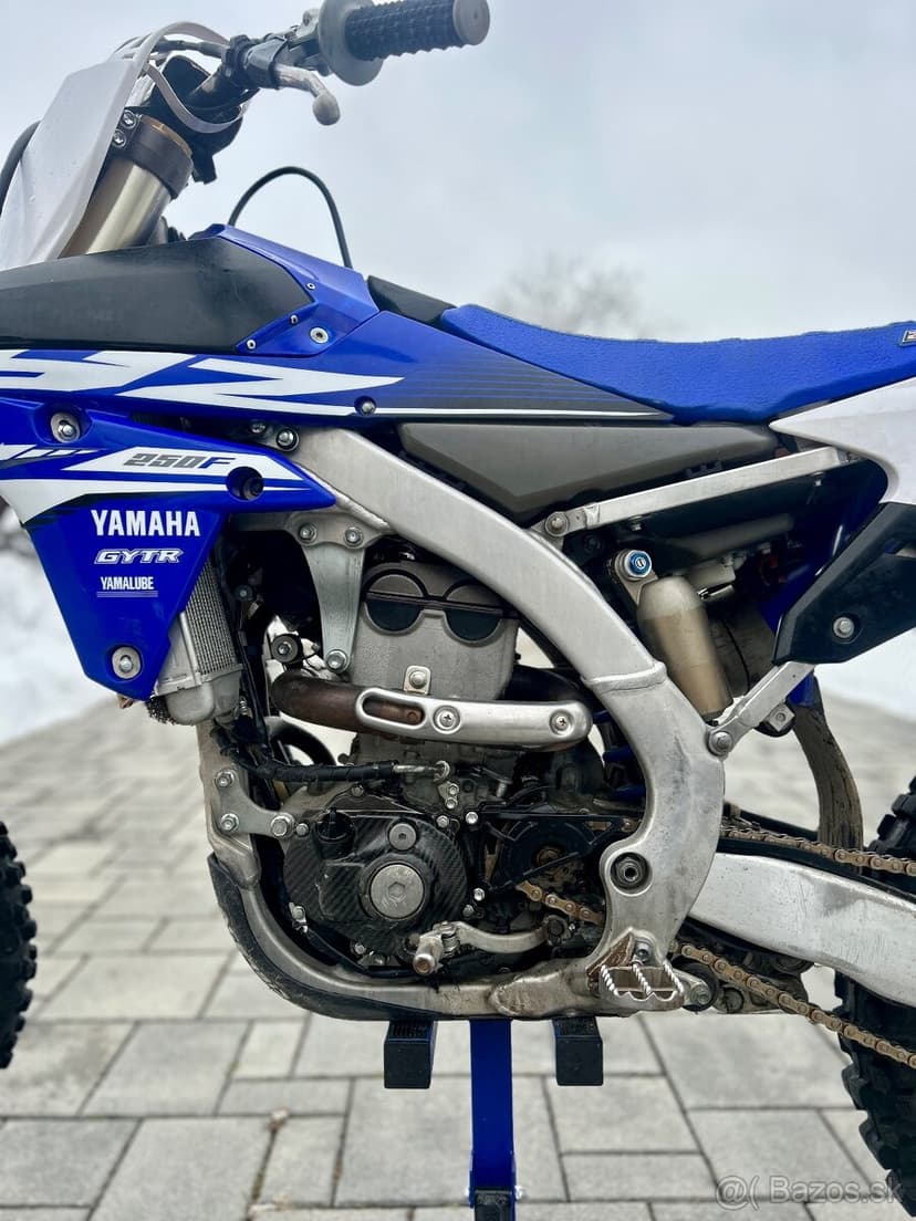 Yamaha YZ250F (2017) – TOP STAV