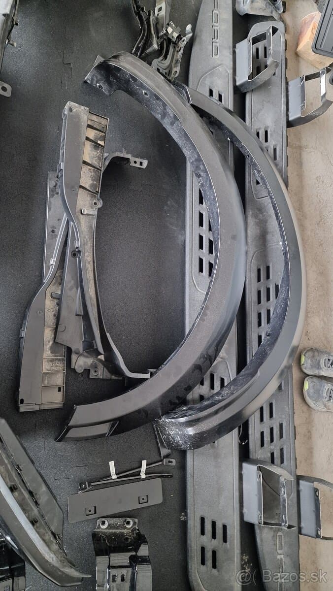 Ford F150 Raptor R body r2025