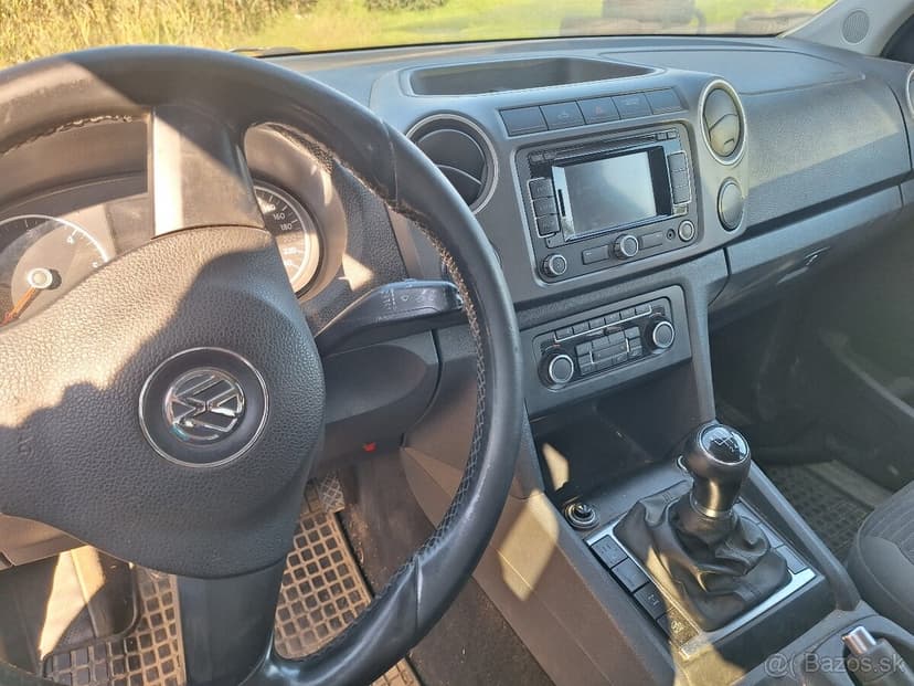 VW AMAROK 2,0 DIESEL 4X4 ŤAŽNÉ KLÍMA 120KW