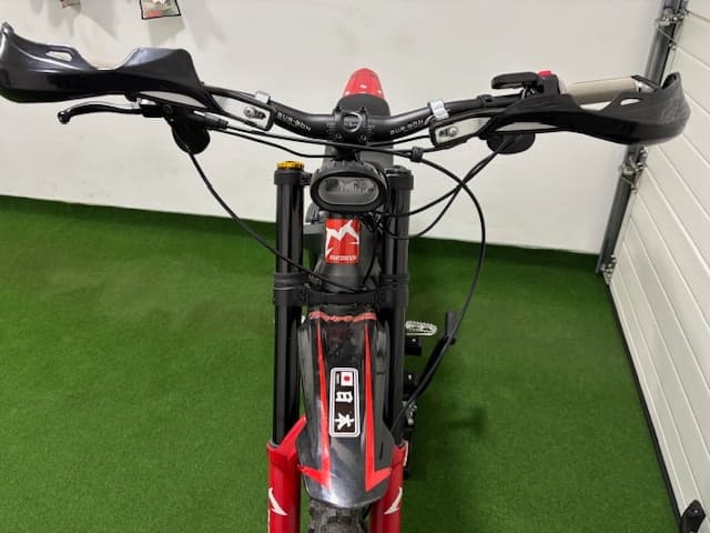 Predám Surron light bee X