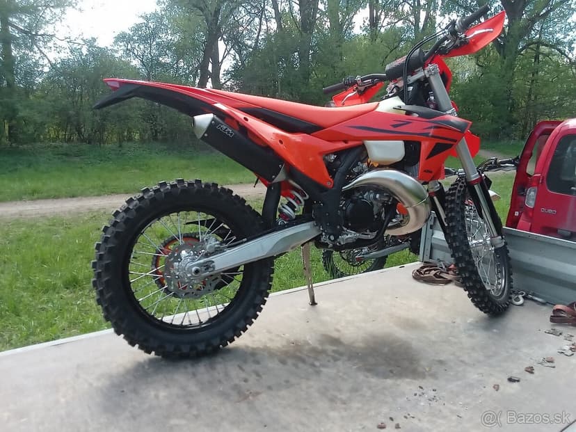 Ktm EXC 150ccm, 2T, 2025, startér, vstřikování, bez TP, 1mh.