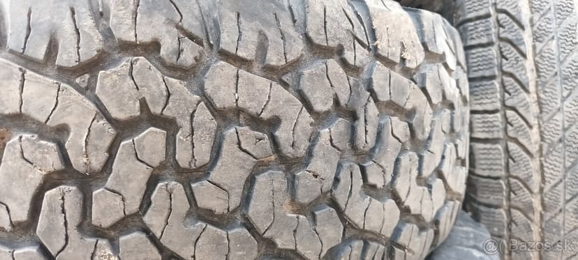 Predám pneu Bf goodrich all terrain