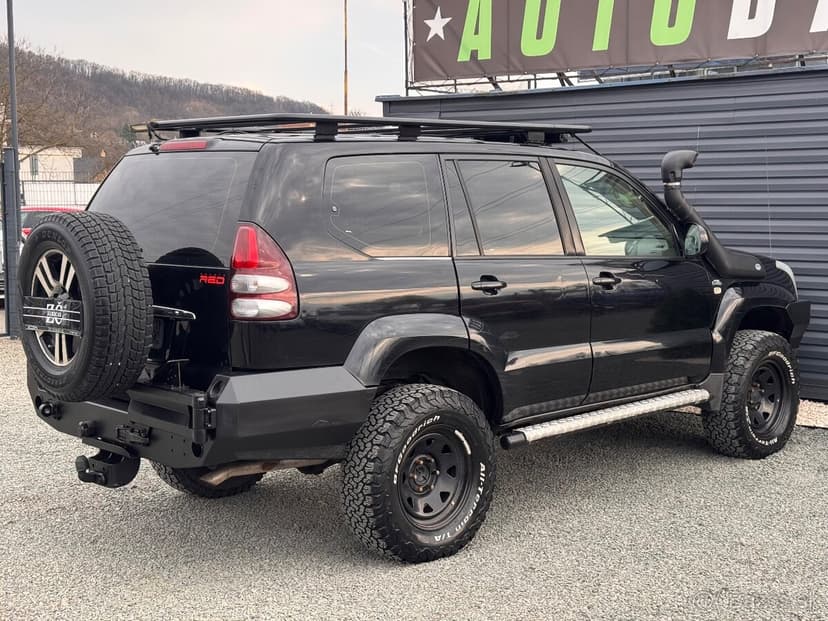 Toyota Land Cruiser 3.0 D-4D Lux A/T