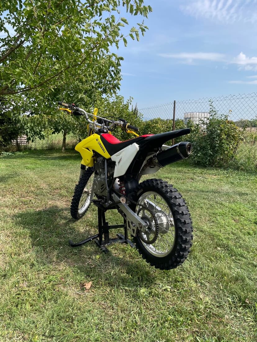 Suzuki drz 125L