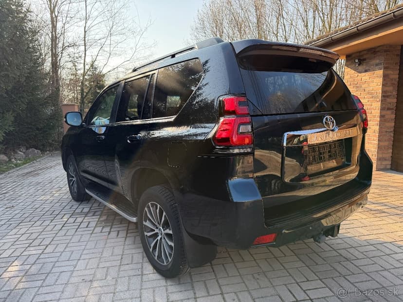 Toyota LandCruiser 2017/11 2.8D 130KW 108500km 4x4