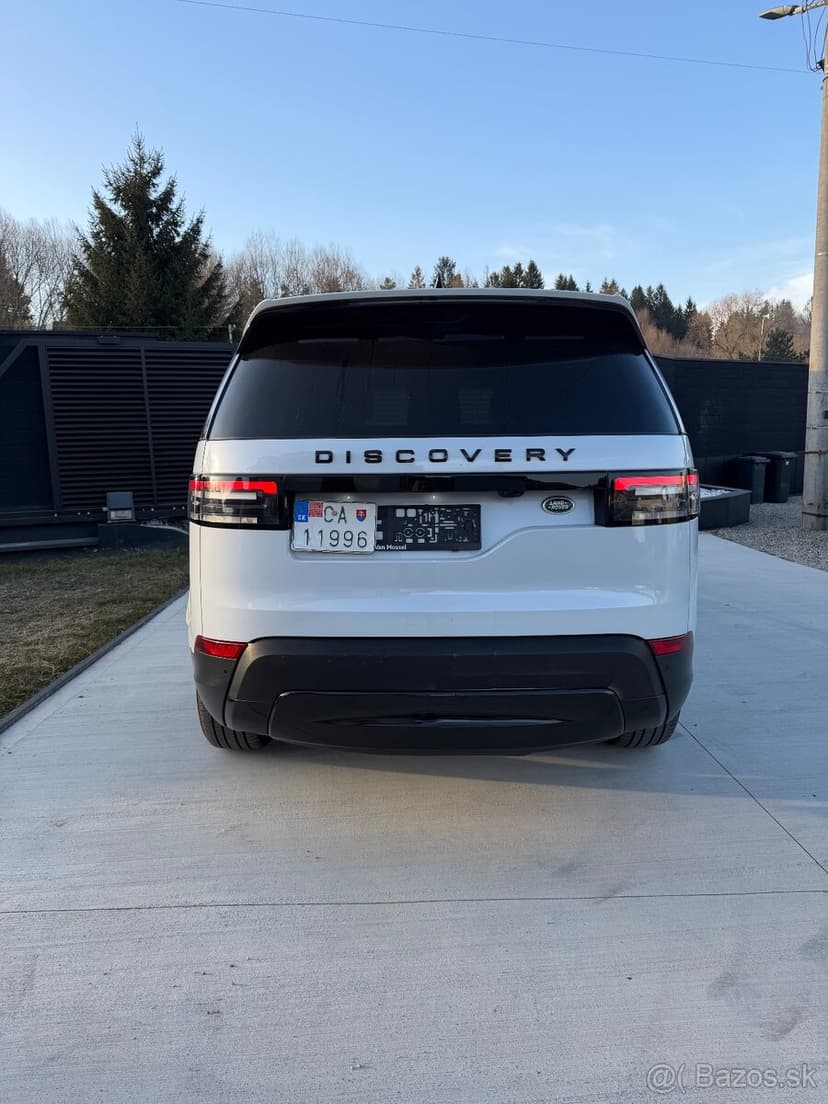 Land Rover Discovery 5