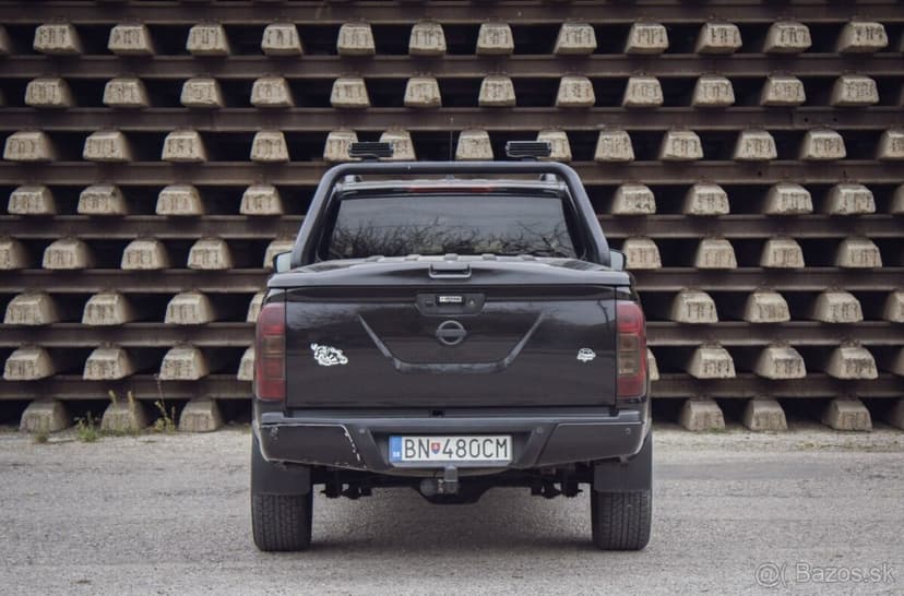 Nissan Navara Trek-1 Edition | Lift Kit | LED Rampa |